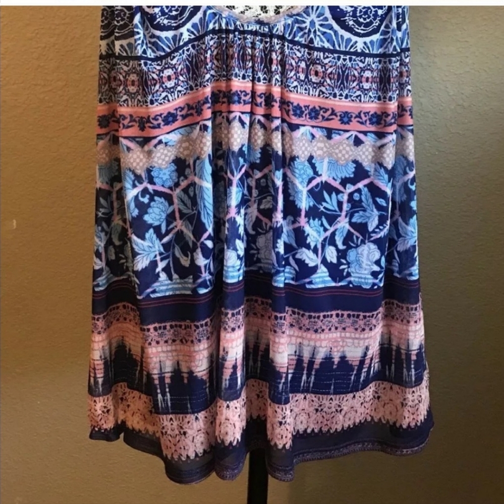 NO LONGET AVAIL NWT BEBE Caravan Strip Crisscross Back Tank Top women's size M - Picture 2 of 5